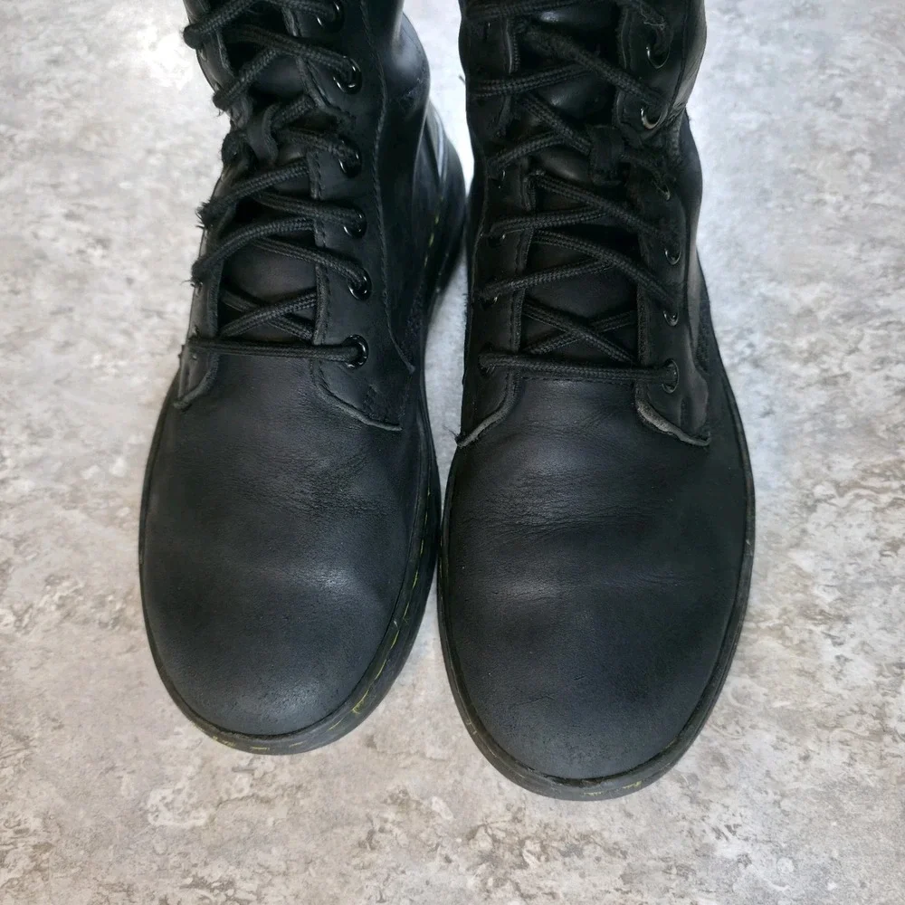 Dr. Martens Combs Black Leather Boots Men's Size 7 /‎ Women's Size 8 *Read Desc.